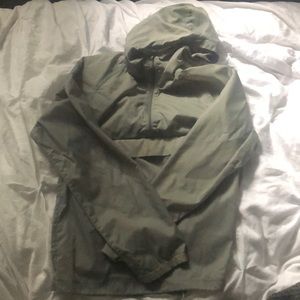 windbreaker pullover